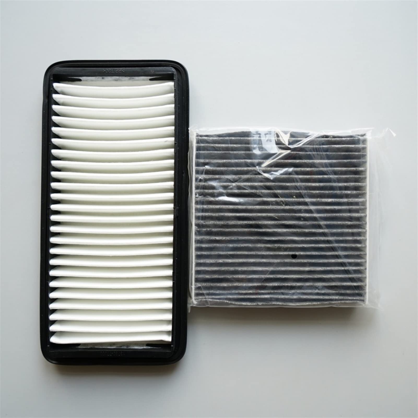 Filtro Aria e Filtro Aria Cabina Adatto for Suzuki. Swift 1.3 f1700-1.