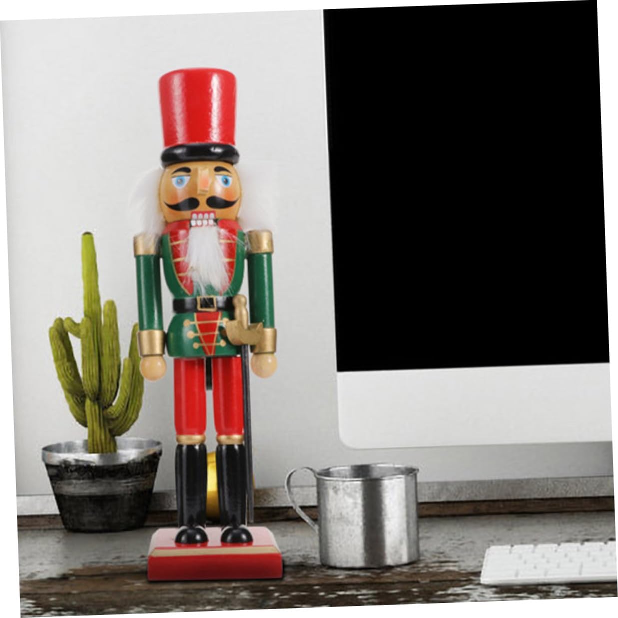2pcs Wooden Christmas Nutcracker Figurines Decorative Xmas Nutcracker Ornaments Black and Green Painted Holiday Home Décor Set