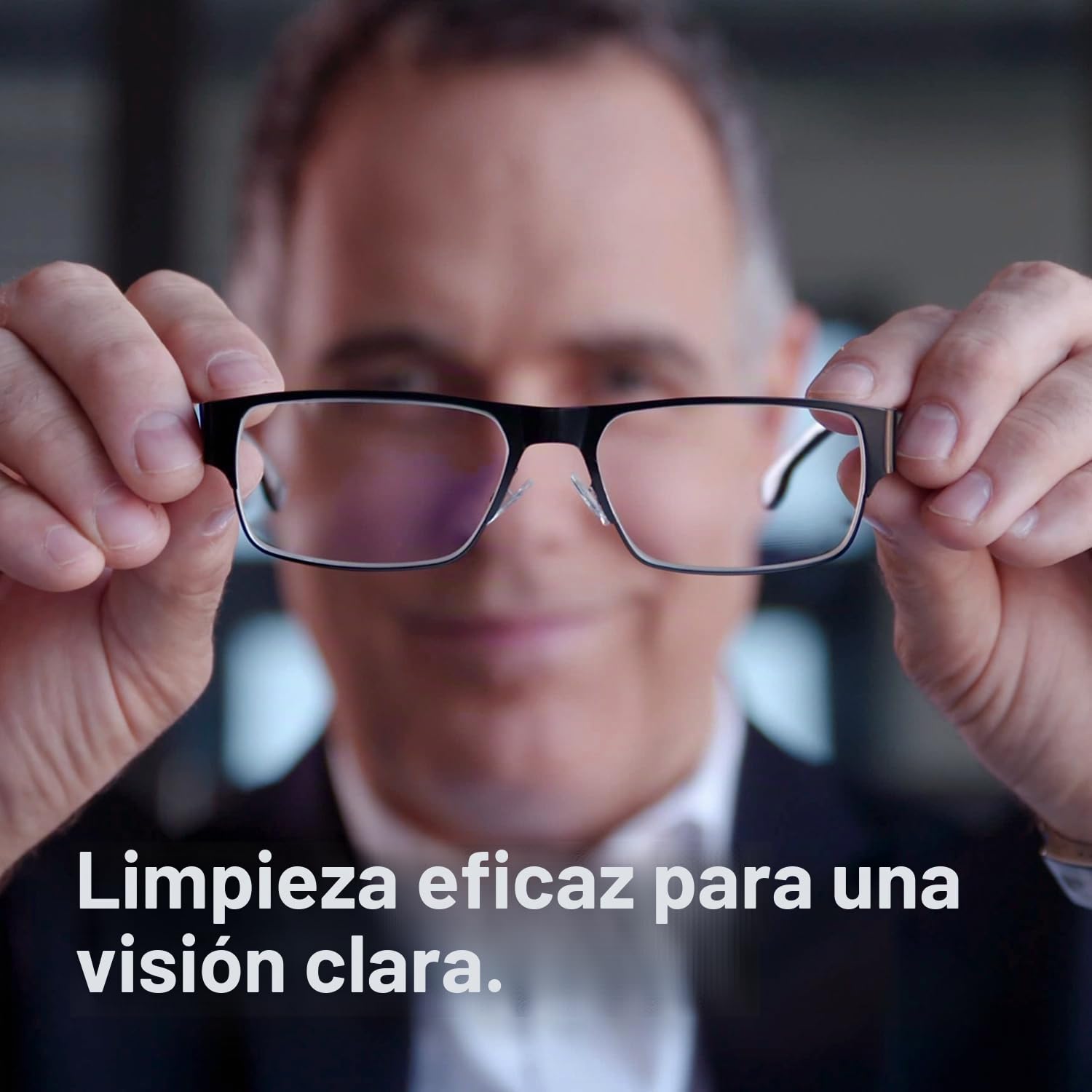 ZEISS Toallitas de limpieza de gafas con alcohol 200 unidades para una limpieza suave y profunda de tus gafas. Cada paño se empaqueta individualmente. Ideal para viajes o viajes