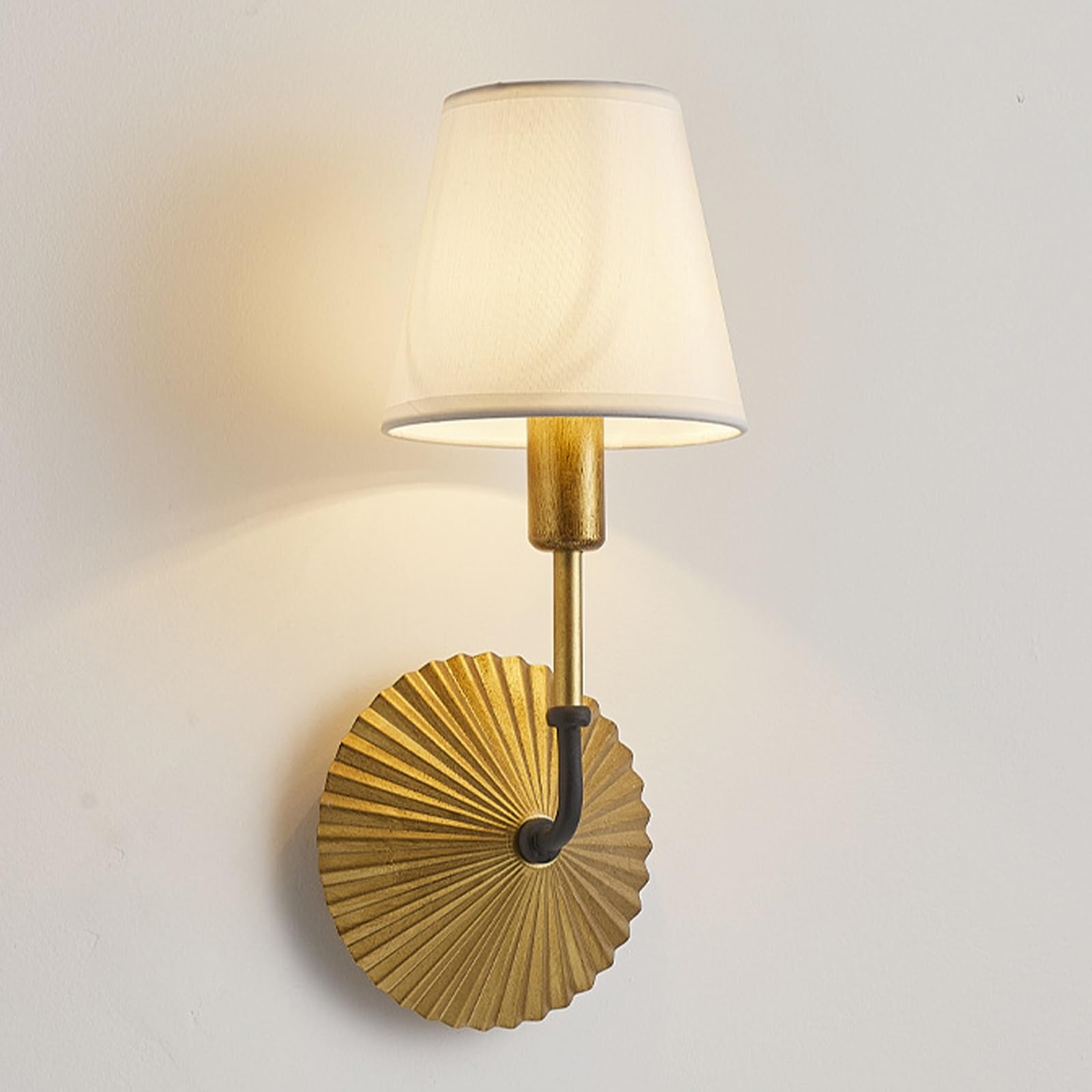 SMCCYYSD Vintage Fabric Wall Sconce with Metal Fan-Shaped Decoration, Hardwired Indoor Single Light Living Room Mounted Lamp for Bedroom Stairs Hallway