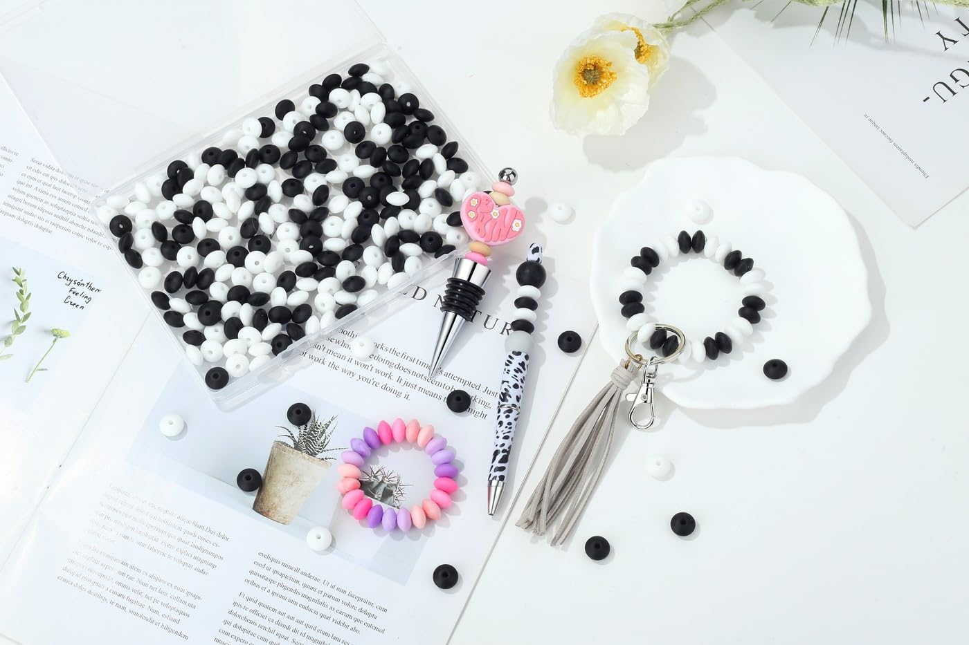200Pcs Silicone Lentil Beads, Black and White 12mm Silicone Abacus Bead for Keychain Making Focal Bead Bulk for Necklace Bracelet Jewelry DIY Crafts Accessories Spacer Beads for Pens