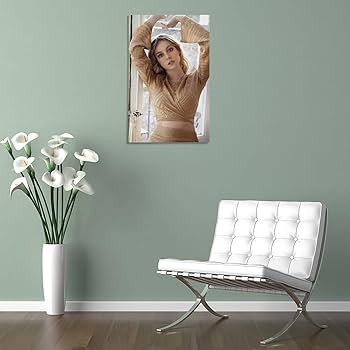 Amazon.co.jp: スター ポスターズ エステル エクスポジト 1