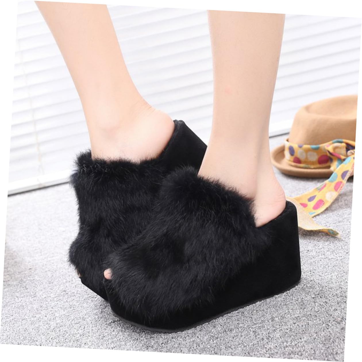 Pantuflas de Casa Negras de Suela Engrosada en Peluche Artificial Eva