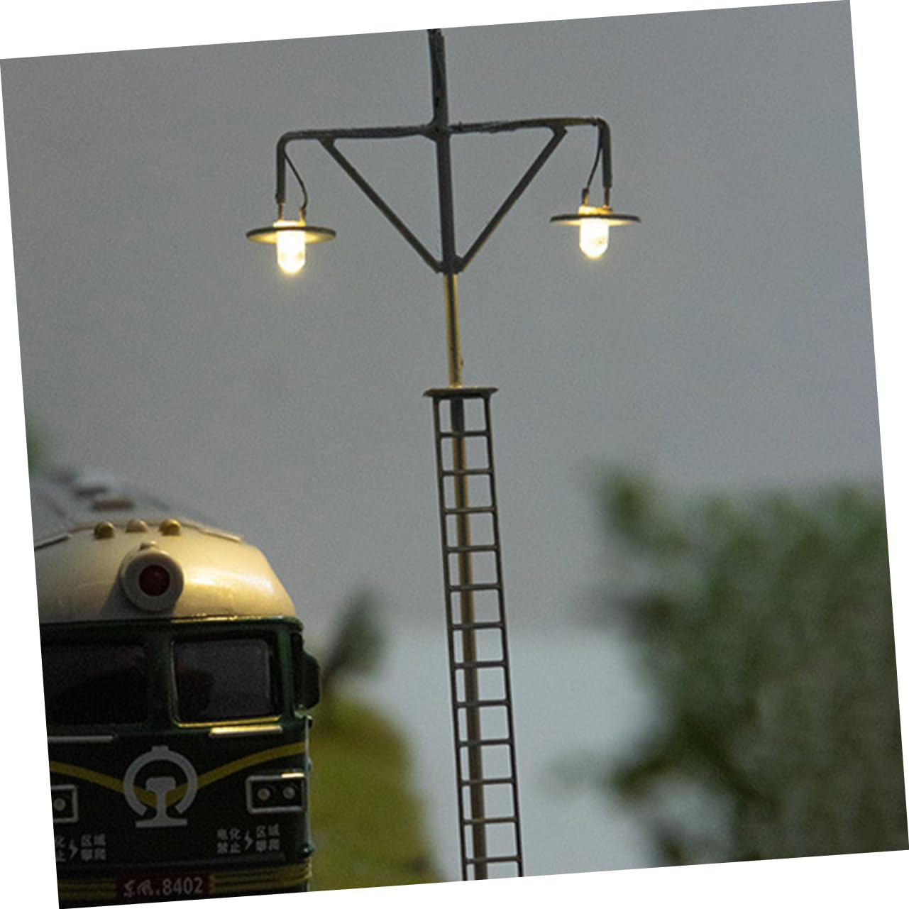 5 POUBELLES MINIATURES Pour Modèles Réduits De Chemin De Fer échelle O