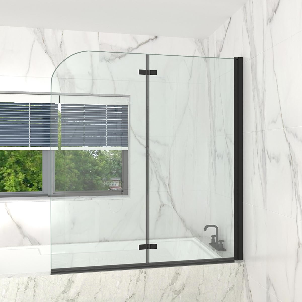 Paroi de douche pour baignoire pliante pour optimiser les petites pièces