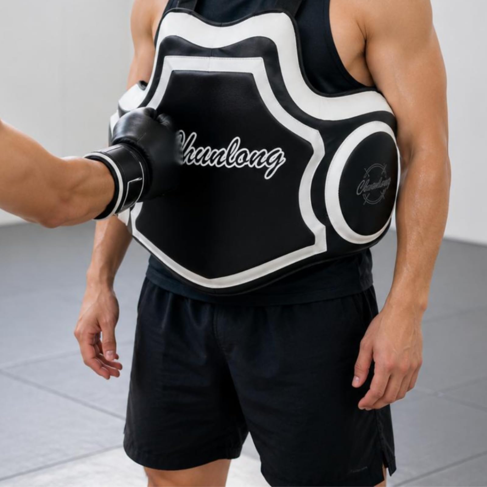 Training Pad Scudo Torace Pettorale Paracolpi Protezione Torso Materiale Microfibra con Eva Durabilità E Comfort Stabilità con Chiusura