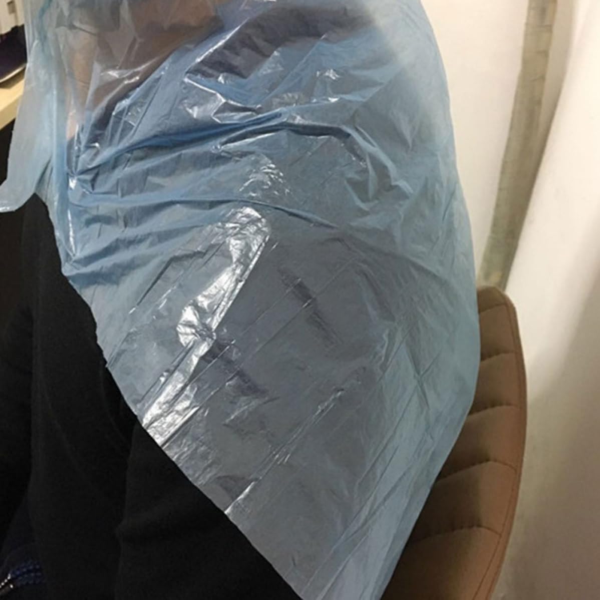20pcs Disposable Barber Apron for Hair Cutting and Dyeing, Waterproof Pe Material Protective Cape, Keeps Clothing Dry and Clean, for Perming and Salon Use