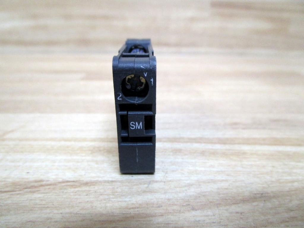 Allen Bradley 800F-X01S Self-Monitoring Contact Block 1NC 22.5mm 10A 690V