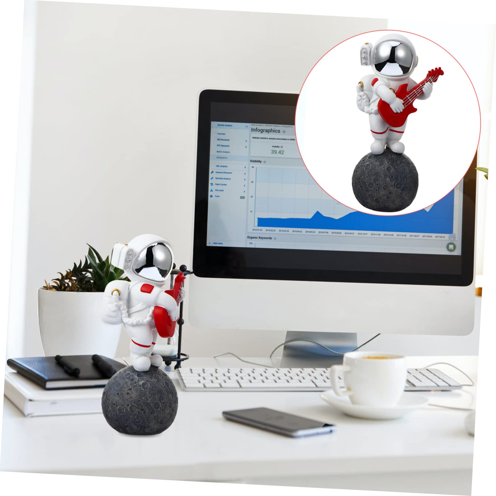 Zerodeko Figura de Astronauta de Resina, Adorno Creativo para Escritorio