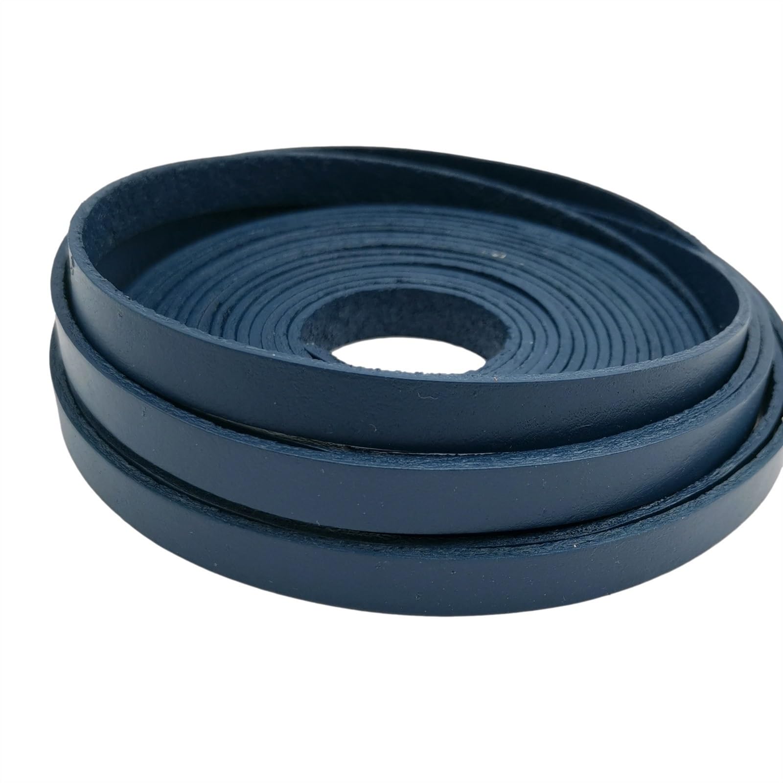 Cordon en cuir plat de 10mm pour créer vos bijoux bohèmes en atelier
