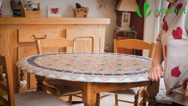 Nappe de table ronde en PVC avec bord élastique anti-rides et preuve d