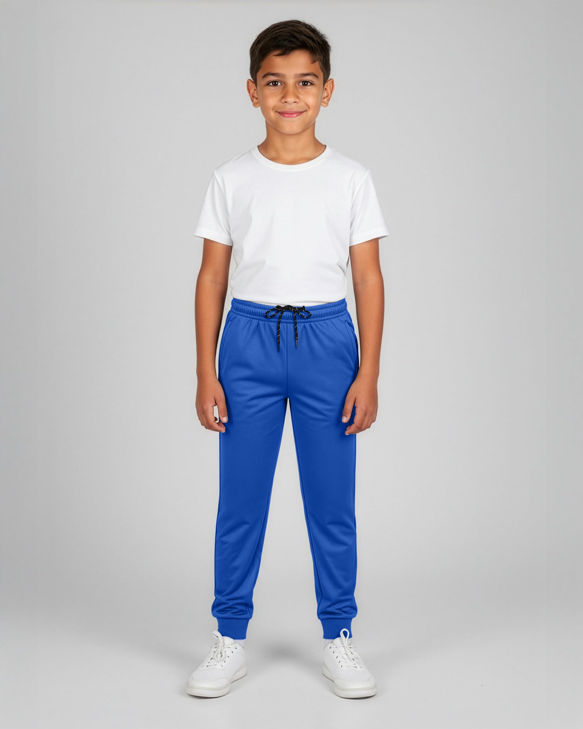 Real Essentials 3er-Pack: Jungen Mesh Active Athletic Casual Jogger Sweatpants mit Taschen