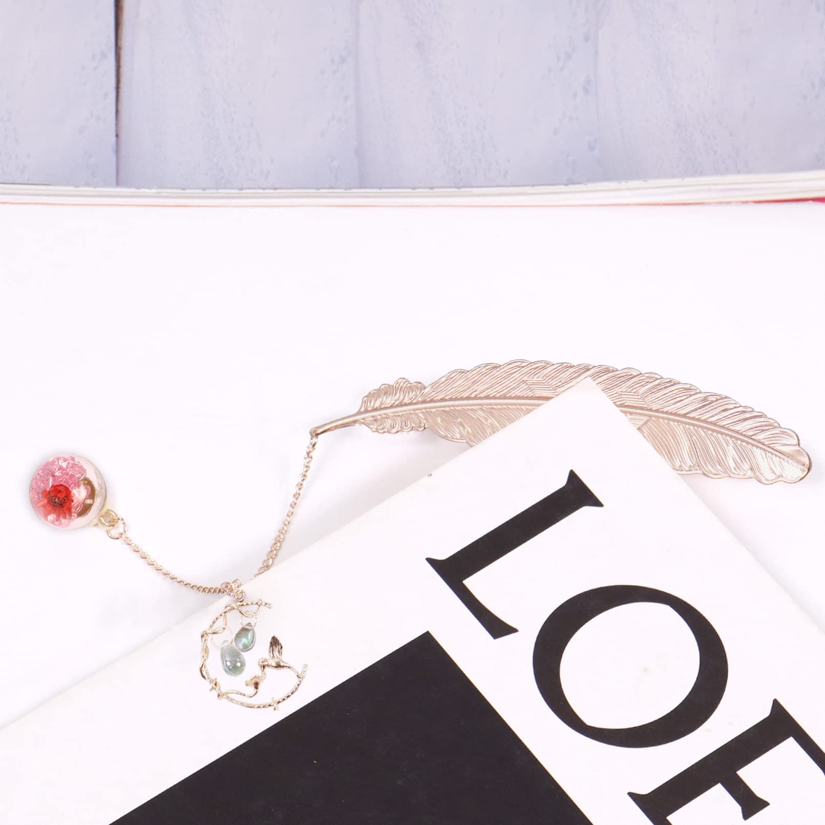 Metal Feather Bookmark with 3D Hummingbirdand and Glass Beads Pendant, Handmade Vintage Bookmark with Gift Box - Image 4