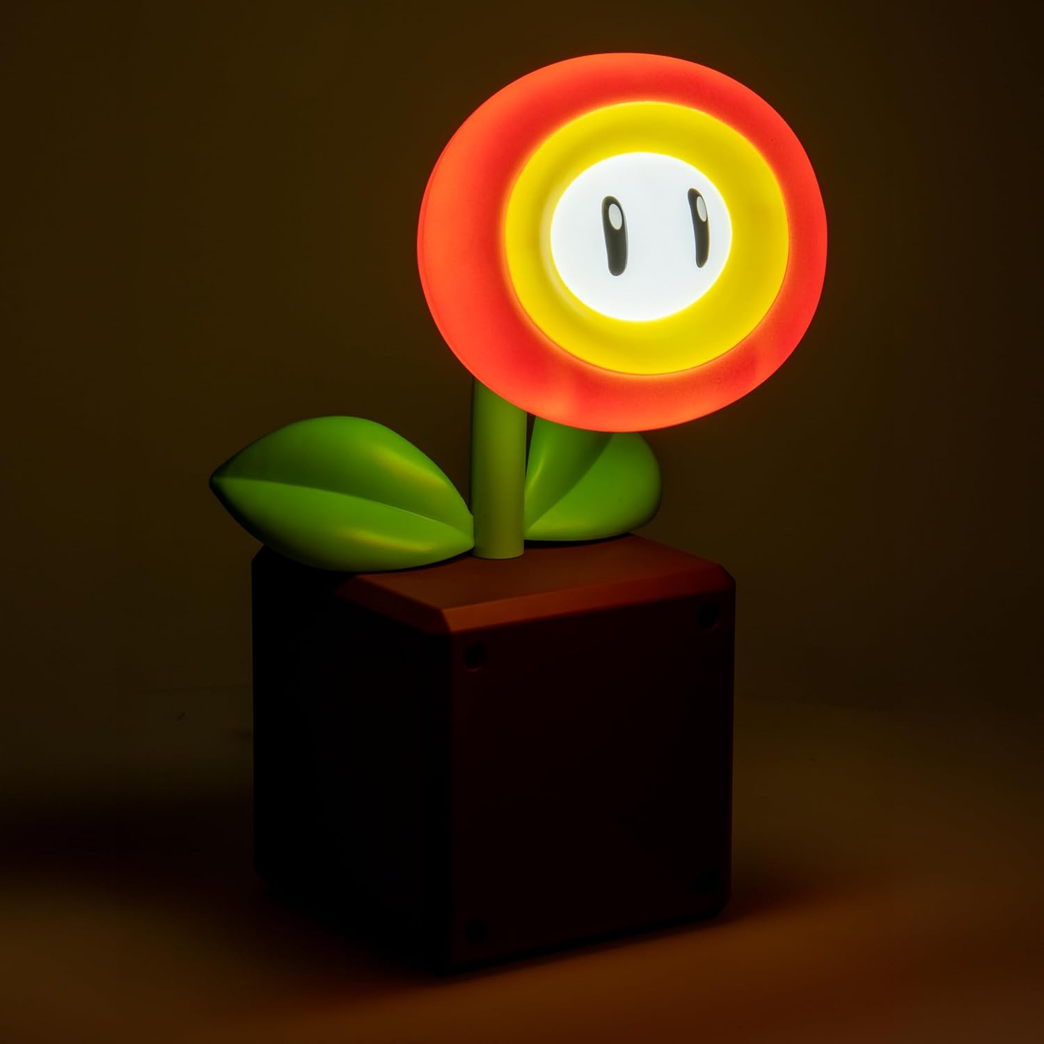 Paladone Super Mario Fireflower LED Lamp, Officially Licensed Nintendo Desk Lamp for Gamer, USB Powered Home Decor Gift