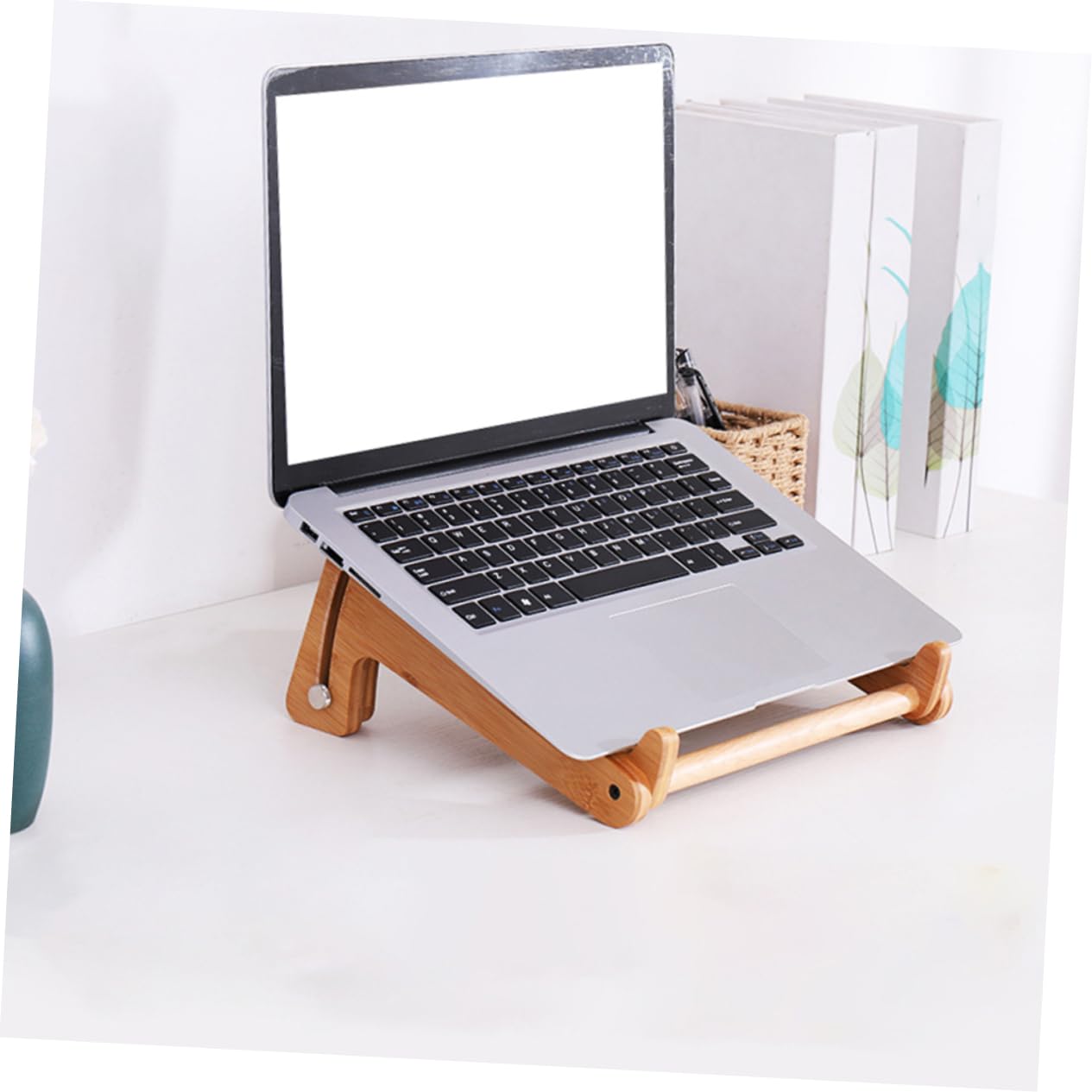 NUOBESTY 1pezzi Stand Portatile Pieghevole in Materiale Sicuro Supporto Per Laptop Regolabile Rack Per Computer Compatto e Pratico
