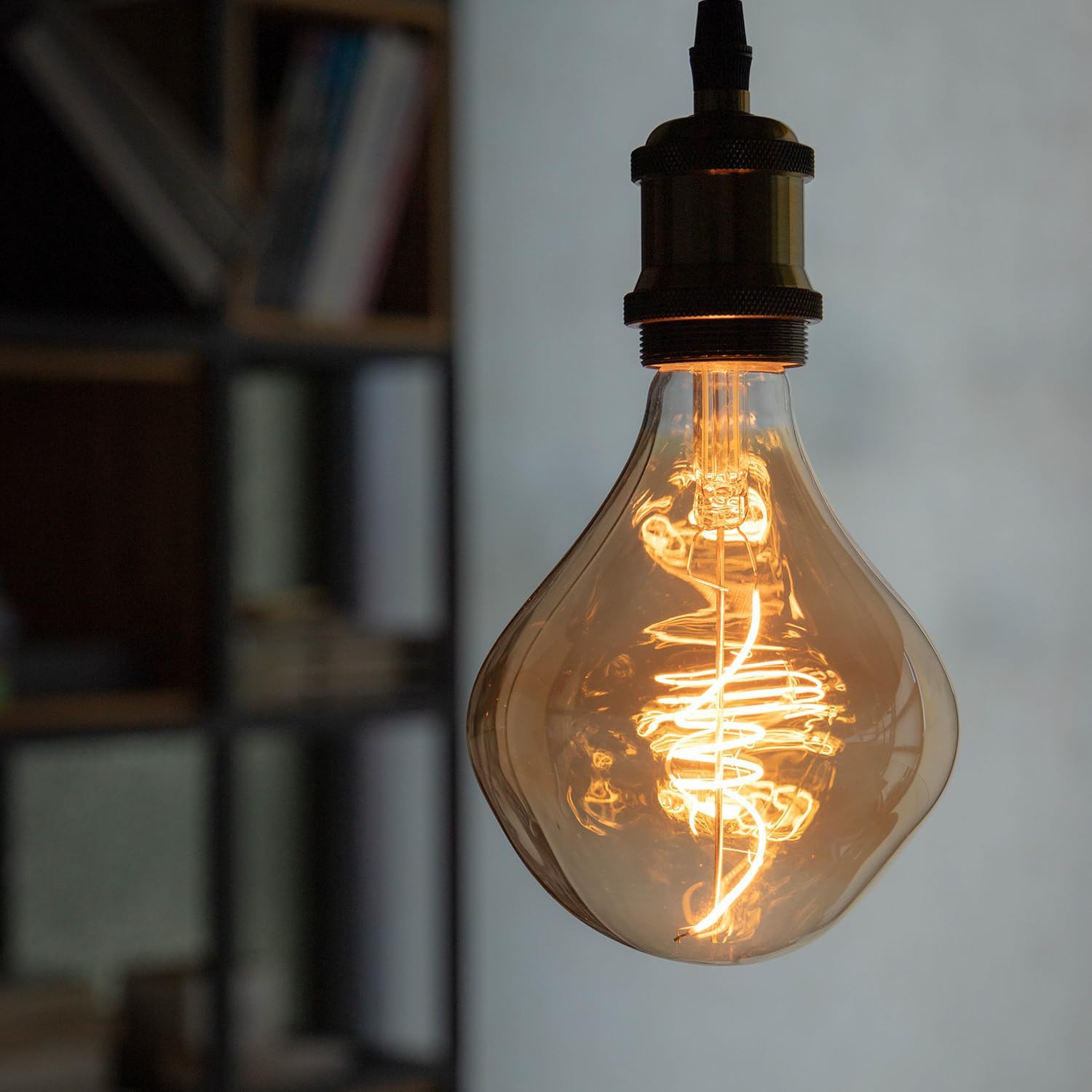 G40 LED Edison Bulb, Amber Hand-Blown Hard Glass, 4W (25W Incandescent Equivalent), 110-130V, E26 Base, 2000K Warm Yellow Light, 200LM, Dimmable, for Indoor Decorative Lighting (Alien)