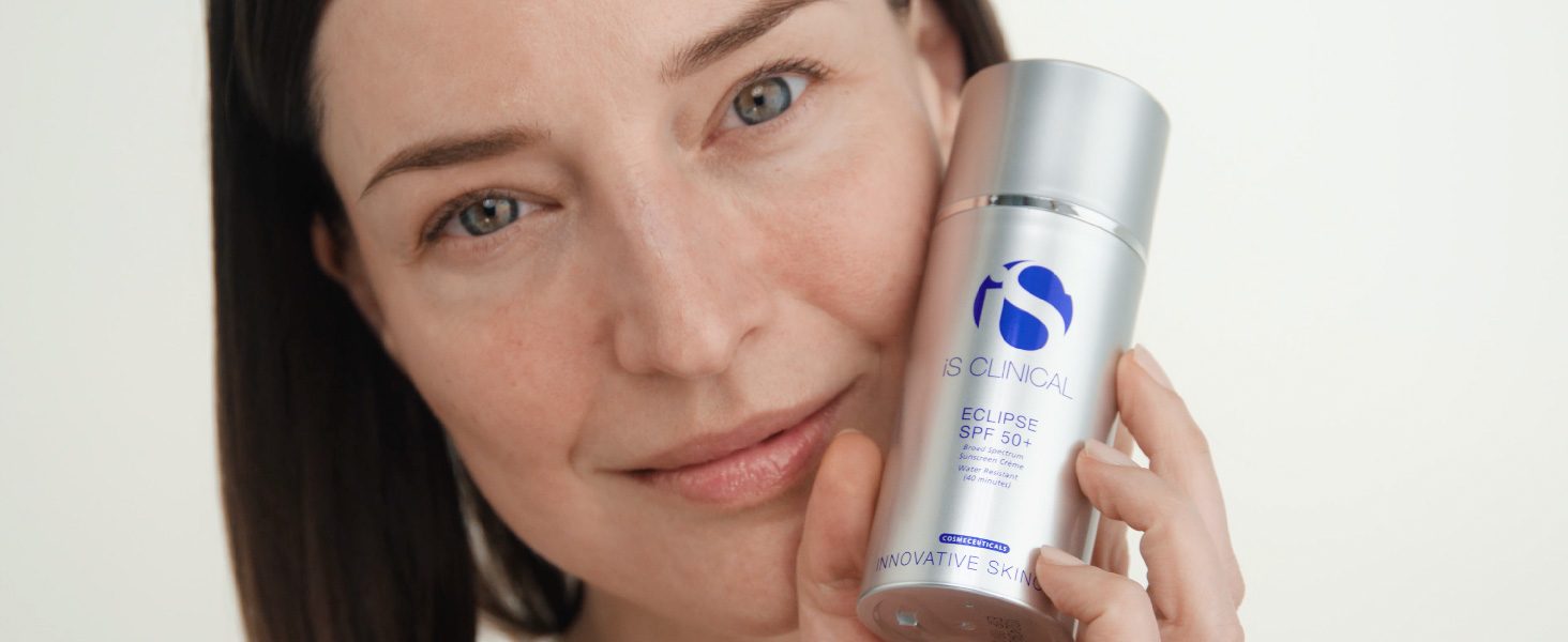 iS CLINICAL Eclipse SPF 50+ Sunscreen, Zinc Oxide tinted sunscreen, ultra sheer non-greasy matte finish sun cream for face