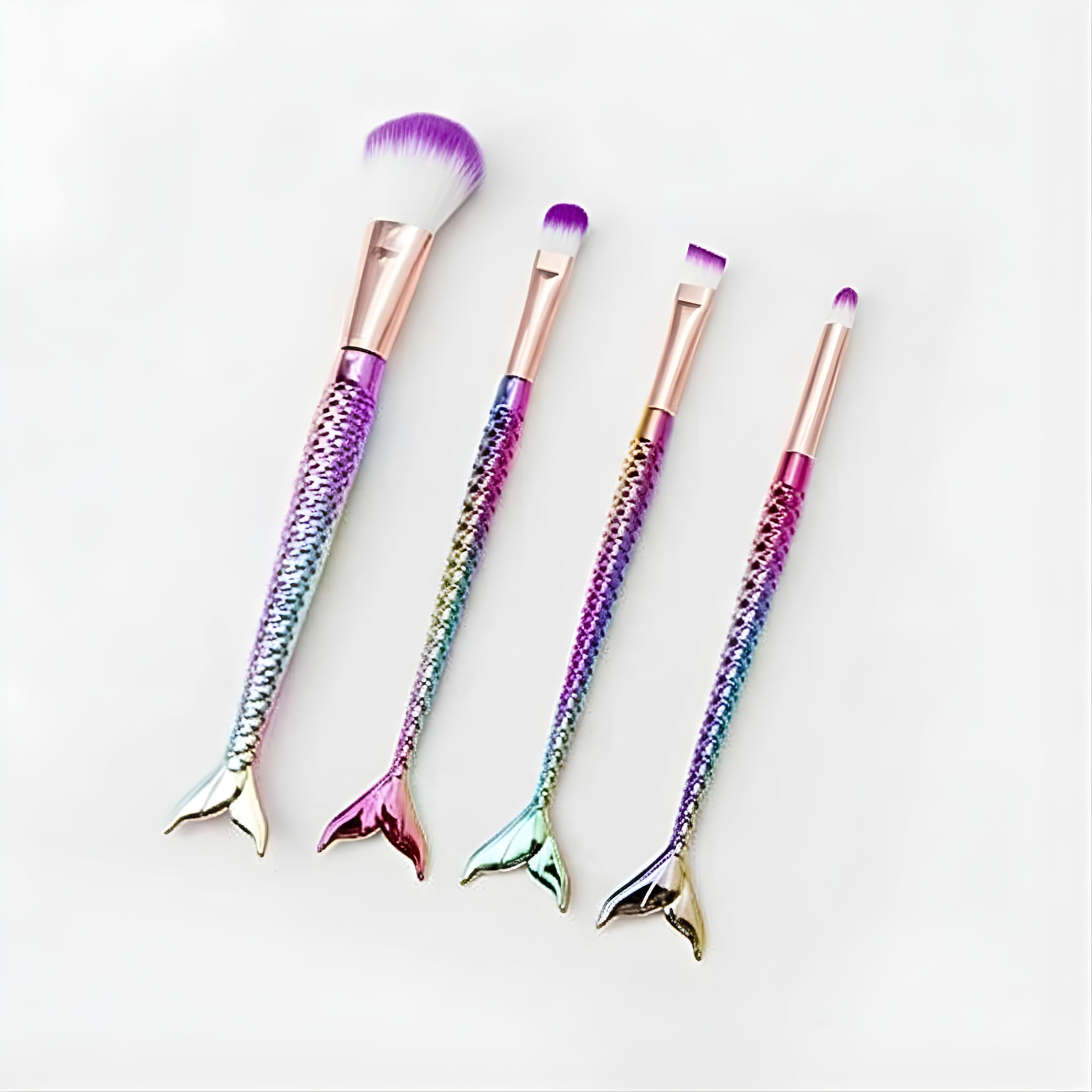 4 Piece Mermaid Cosmetic Brush Set Fish Tail Makeup Set of 4 Brushes Suitable for Girls and Women - Multicolor