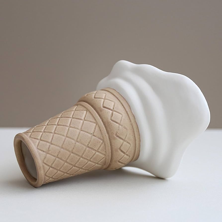 seesee アイスクリームコーン型 木製 花瓶 seesee アイスクリームコーン型 木製 花瓶 seesee アイス