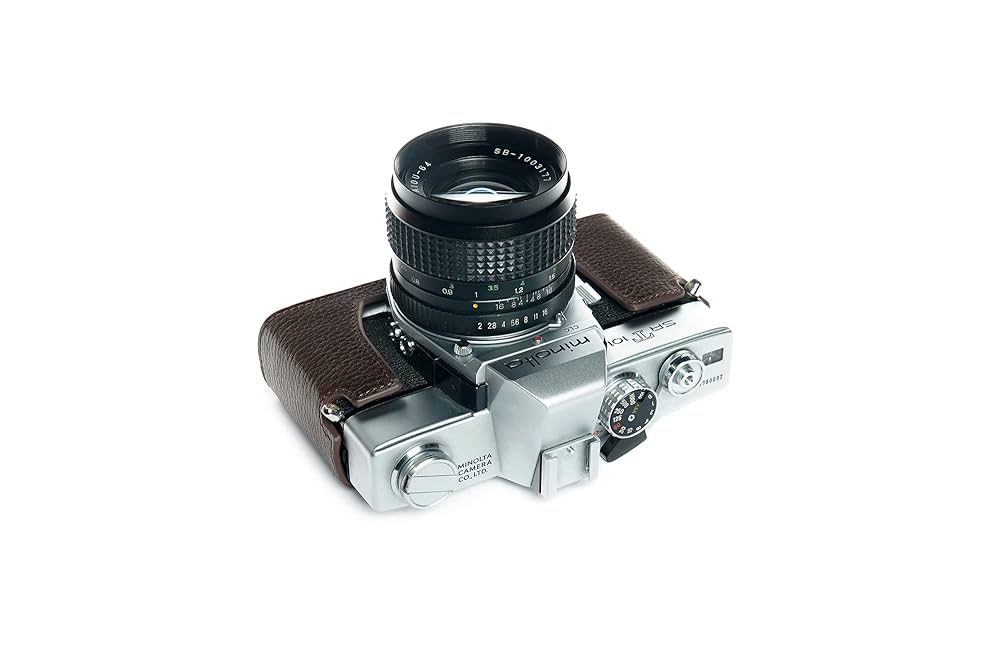 MINOLTA　SRT 101　フィルムカメラ　一眼レフ　ケース・レンズ付 コニカミノルタ 人気のブラックボディ レア物 名機 フィルム