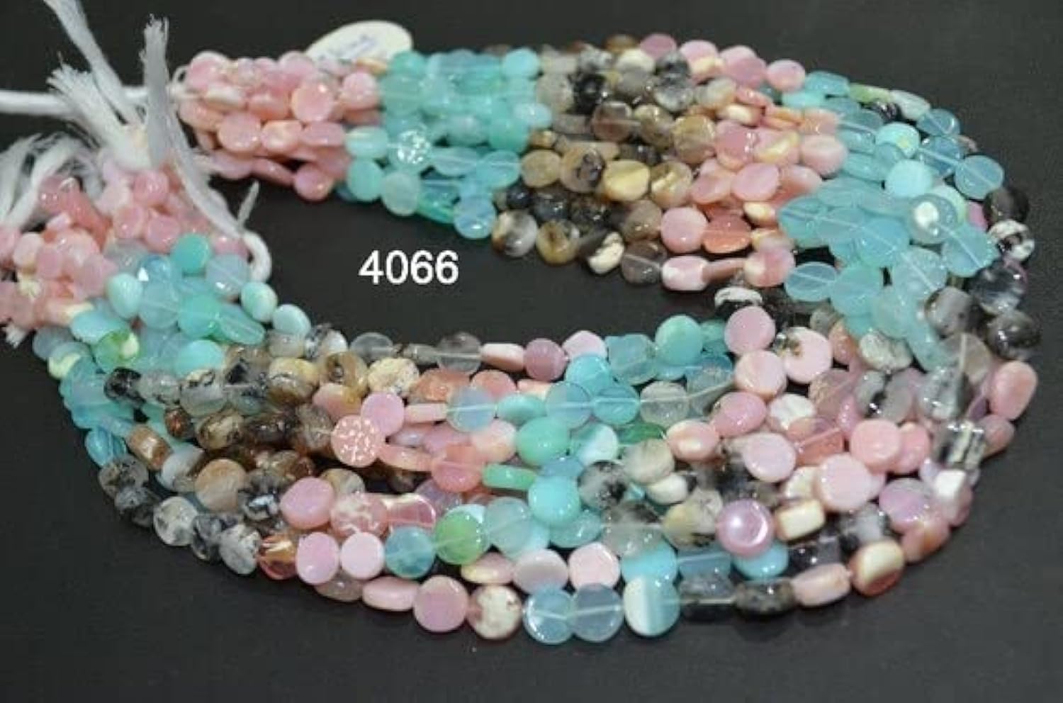 Opal Multi Péruvien pierres naturelles en forme de coin lisse pour création de bijoux raffinés