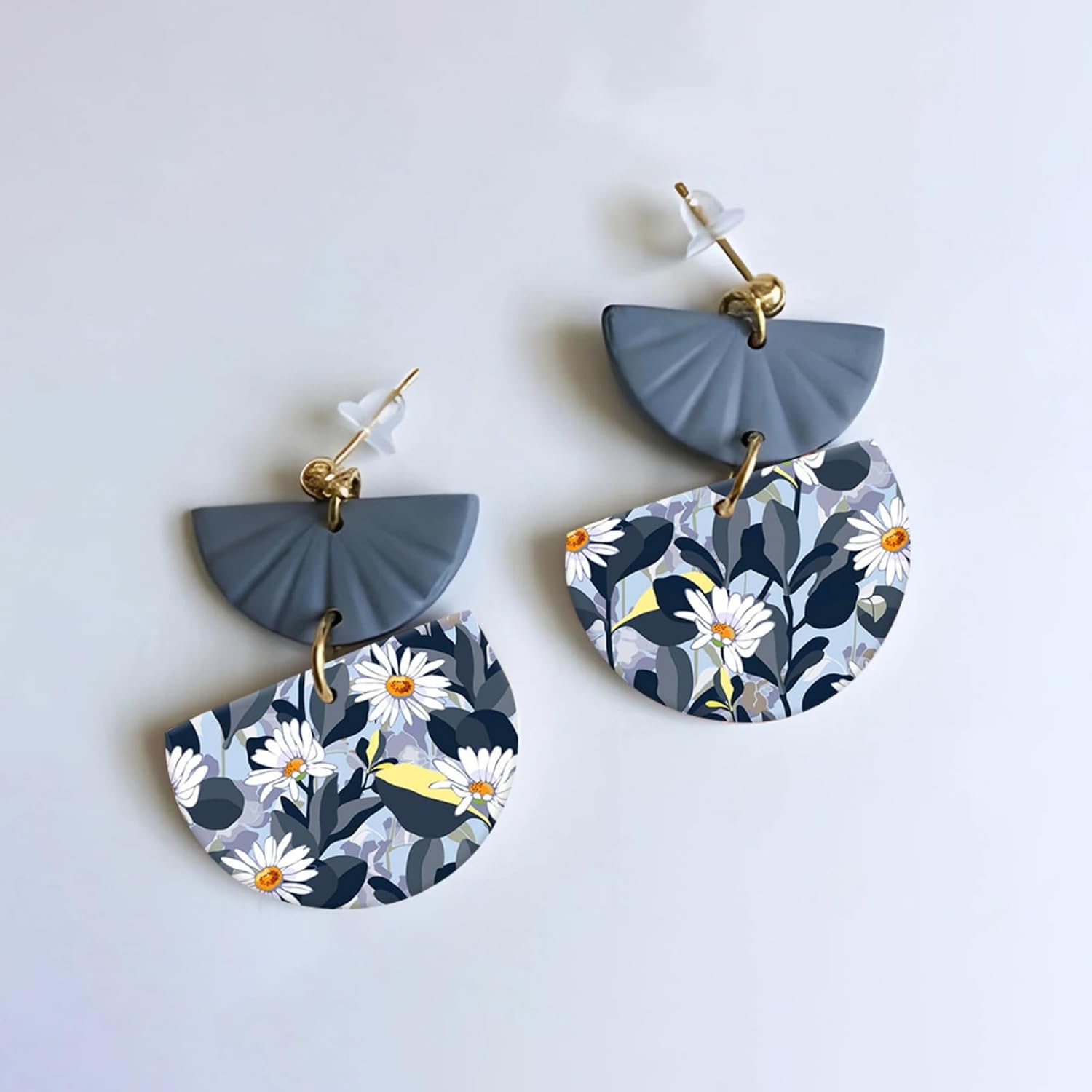 Briartw 10 Sheets Polymer Clay Transfer Paper - Blue and White Daisy Strip Pattern - Per Sheet 5.82 x 3.93 inch - Water-Soluble Transfer Sheets Disposable Stickers for DIY Clay Jewelry Earrings Making