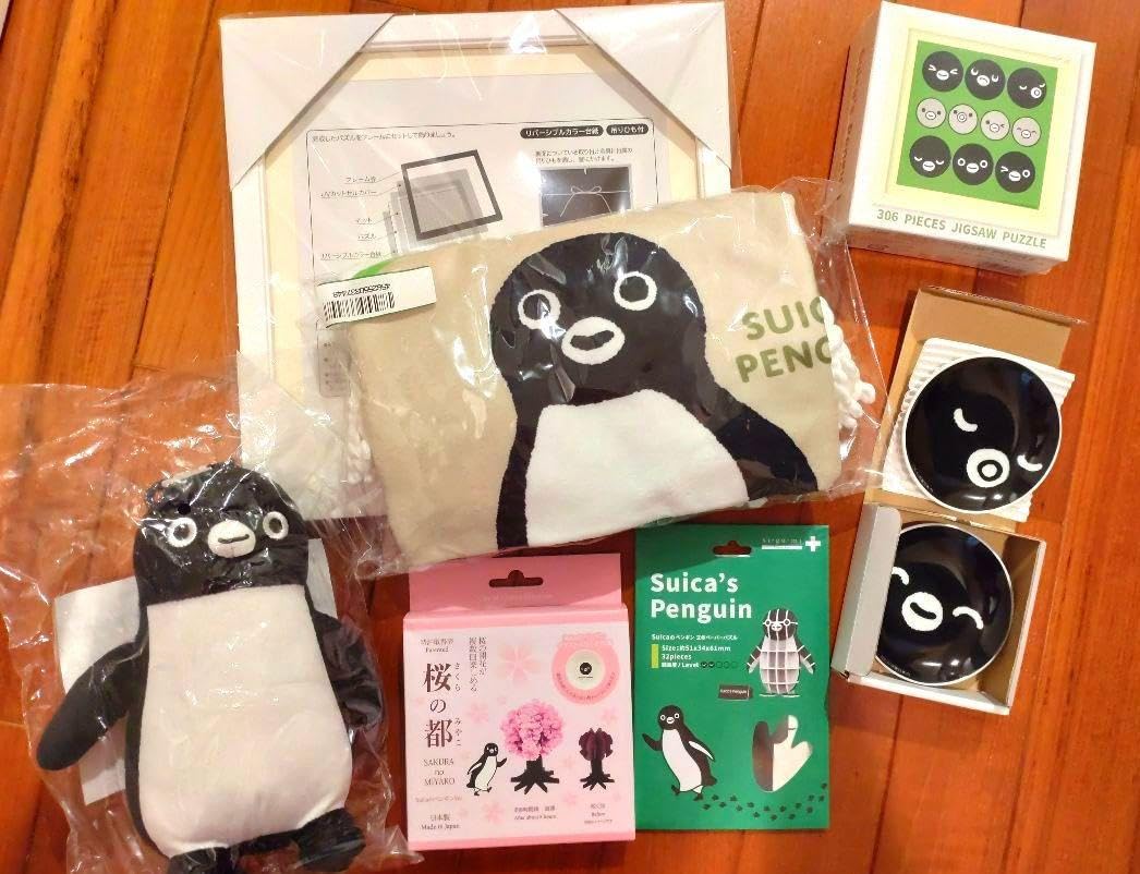 Amazon.co.jp: Suica Penguin Lucky Bag Set of 7 : Toys & Games