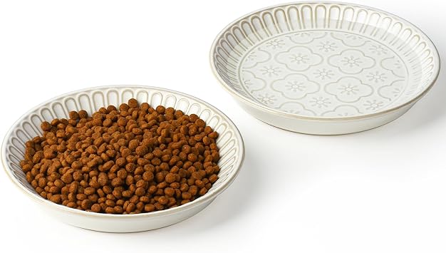 Shallow Cat Food Bowl Embossed, 6.1 inch Ceramic Cat Bowls for Food and Water, Set of 2 Wide Whisker Fatigue Pet Dishes Food Plates for Cats Small Dog Puppies Kittens
