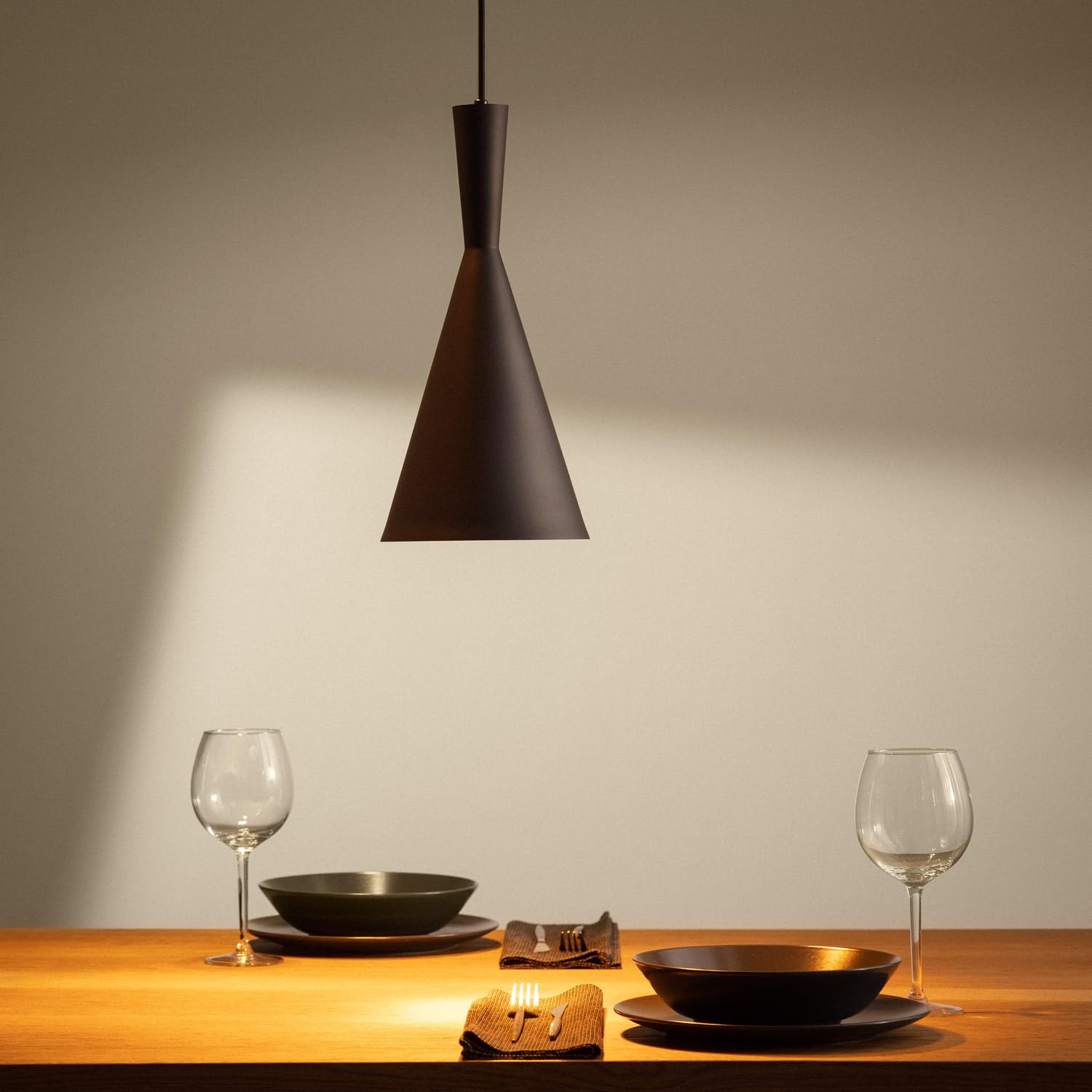 LEDKIA LIGHTING - Lampada a Sospensione Lennon in Alluminio | Design Vintage Conico | Compatibile con Lampadina LED E27 | Cavo Regolabile | Uso Interno, Giallo