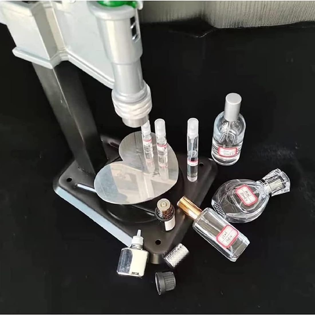 Capsuleuse de Parfum Manuelle, Machine de capsulage de Presse en Acier Inoxydable avec poignée de 13 à 15 mm, Machine de sertissage de Bouteilles réglable en Hauteur, sertisseuse de Parfum