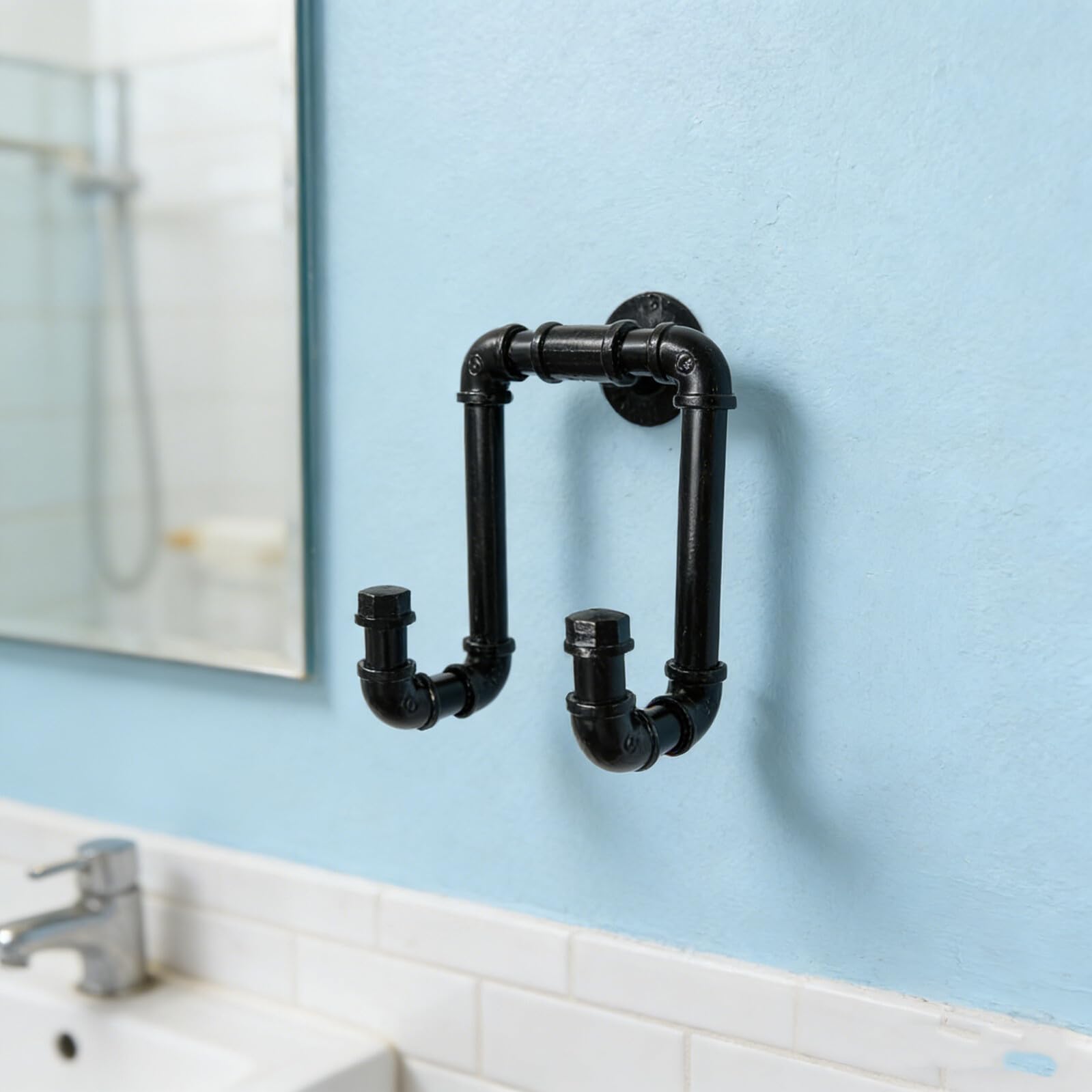 Gatuida Gancho Doble de Hierro Negro Industrial para Toallas y Ropa, Perchero de Tubo Metálico Vintage Resistente para Baño y Entrada, Soporte de Carga Pesada y Montaje en Pared