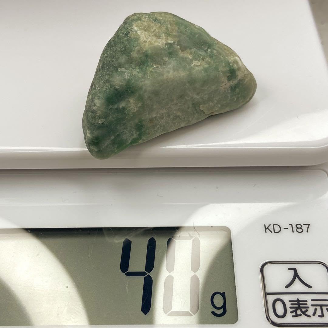 糸魚川翡翠原石40g 糸魚川翡翠原石40g