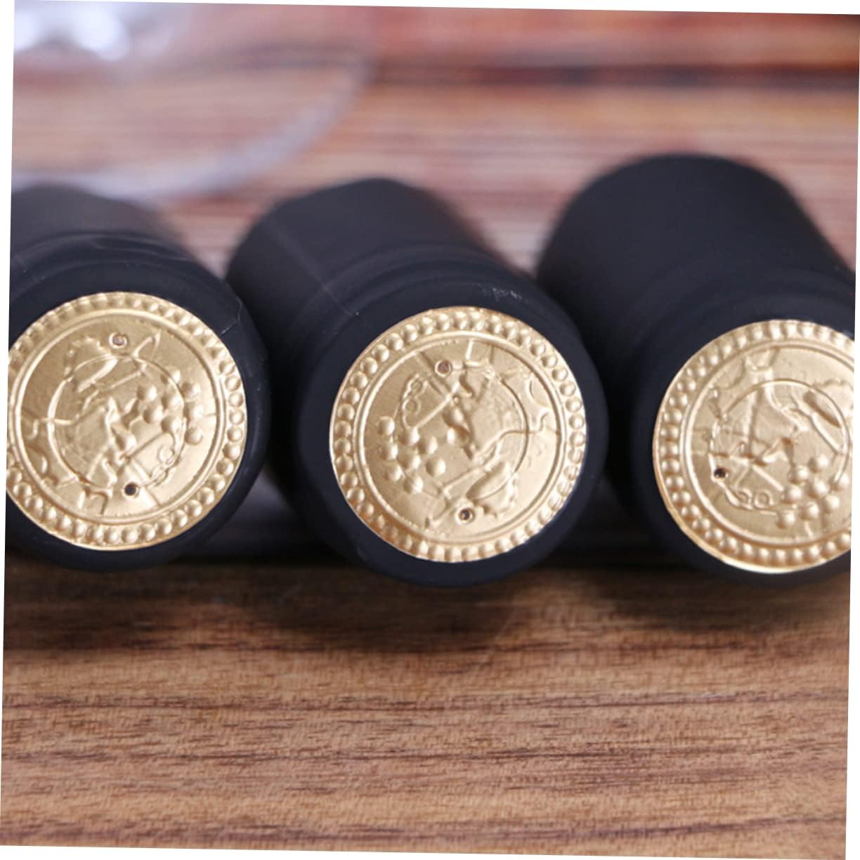 Wine Heat Shrink Capsules for Wine Bottles 200pcs Black Xmas PVC