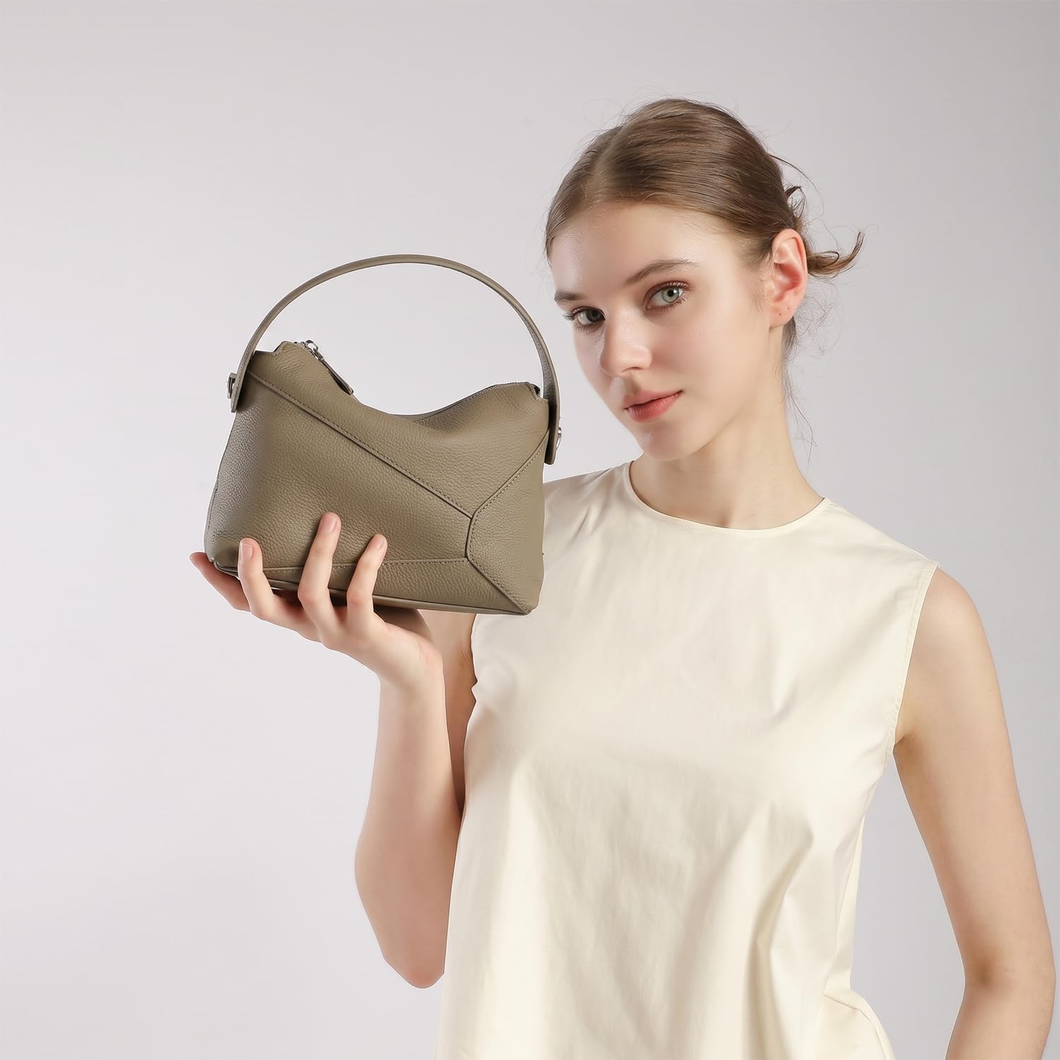 Bolso Boston Mini Mujer de Cuero Flor Genuino, Bolso de Mano Geométrico Diseño Nicho, Elegante Bolso Bandolera y de Hombro Minimalista Caquí