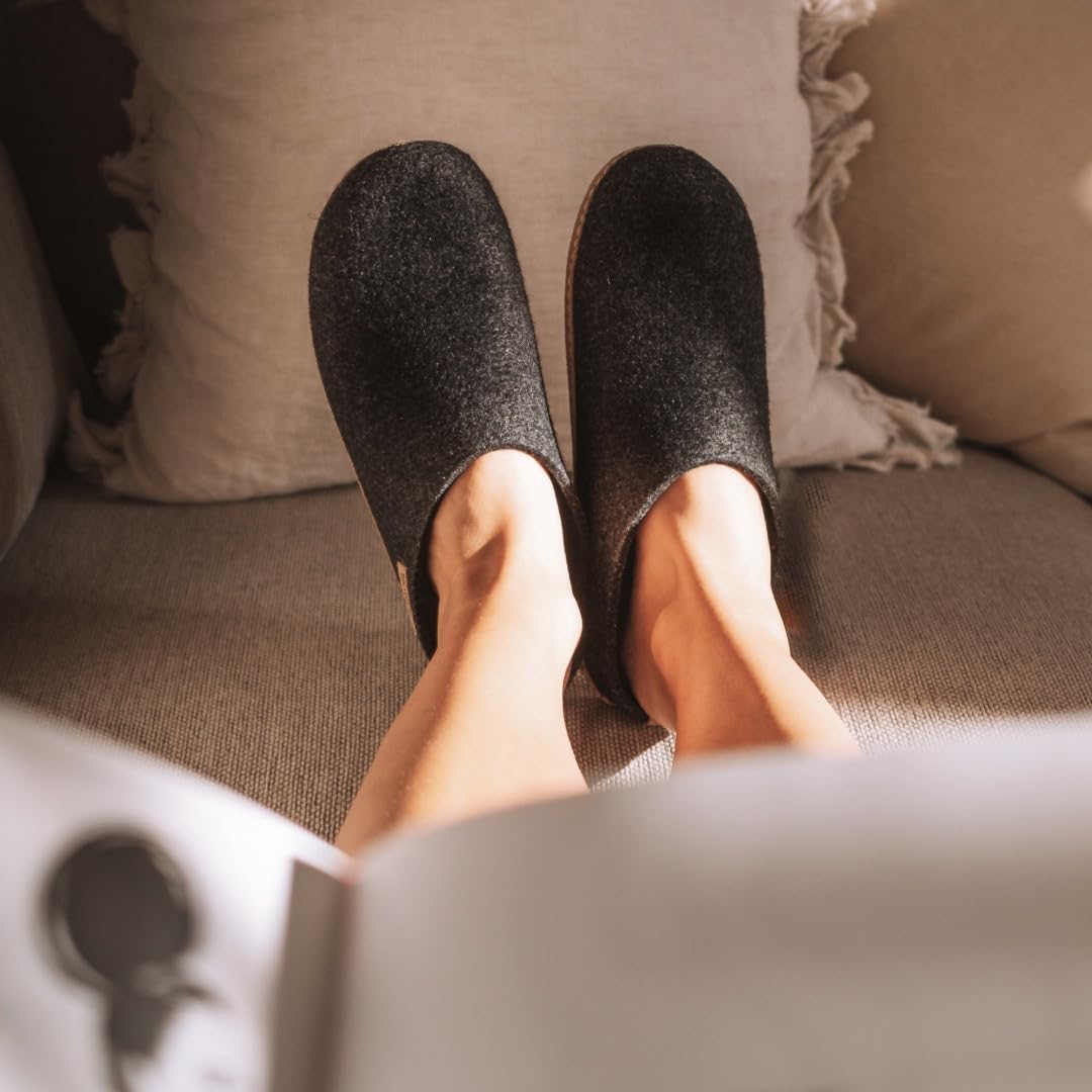 Filzpantoffeln mit Ledersohle | Praktische Damen & Herren Hausschuhe Sommer und Winter | Bequeme Hüttenschuhe Damen und Herren | Filzhausschuhe Geschlossen