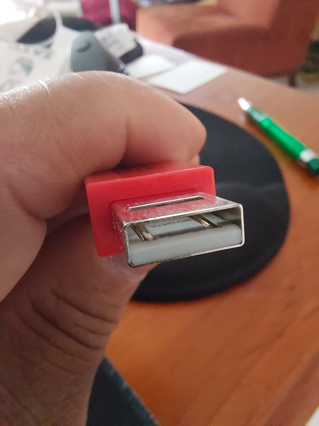 PortaPow USB-Datenblocker Transparent – Schützt Vor Juice Jacking, Unterbricht Datenübertragung Beim Laden