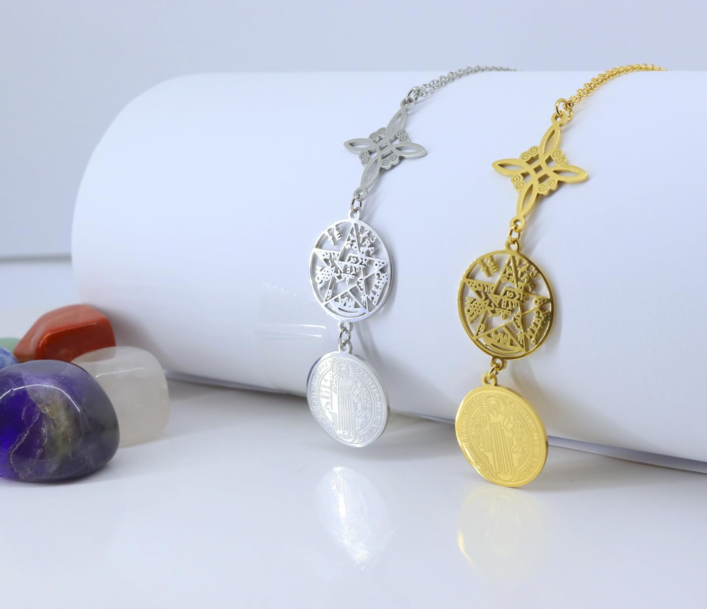 Only faith Collar de Mujer colgante Nudo de Bruja y Tetragramatón para Mujer Los 7 CHAKRAS, Colgante Largo de Símbolos Espirituales, Yoga Reiki Meditación Amuleto