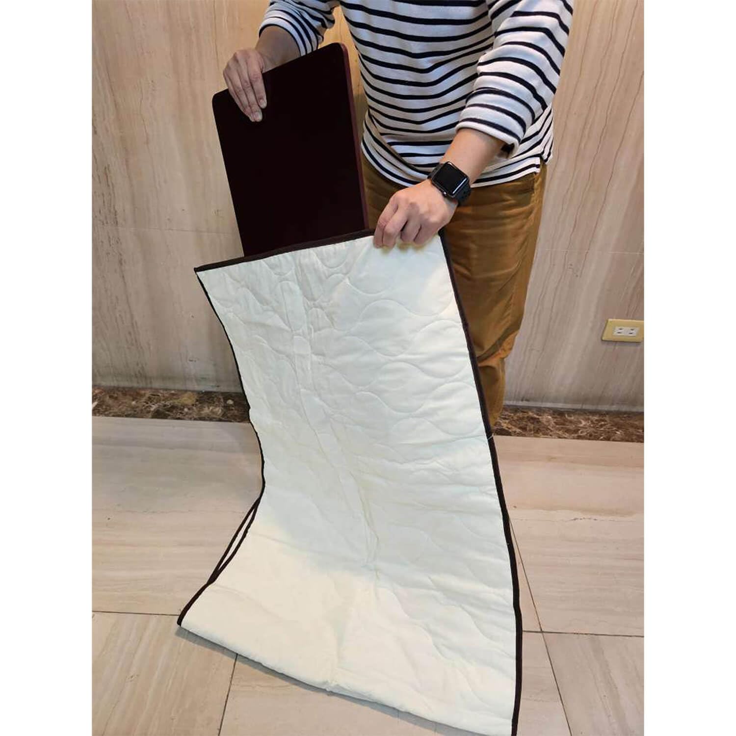 Coopers Of Stortford Quilted Table Leaf Storage Bag