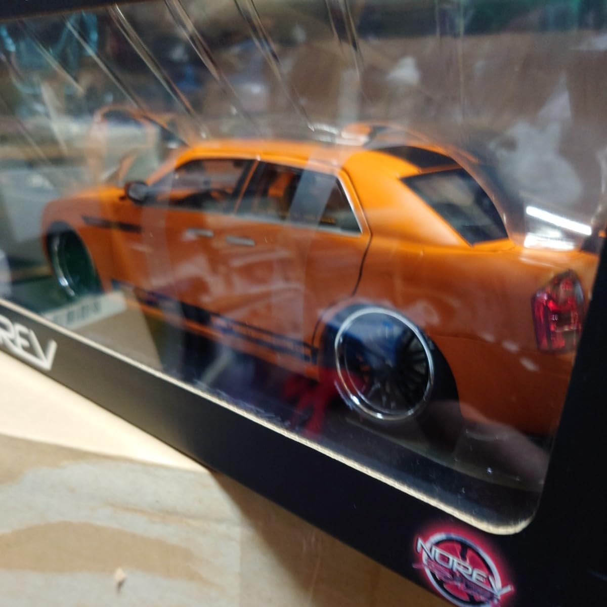 Norevノレブ/Chryslerクライスラー 300C カスタム 1/18 絶 Norevノレブ/Chryslerクライスラー 300C カスタム 1/18 絶