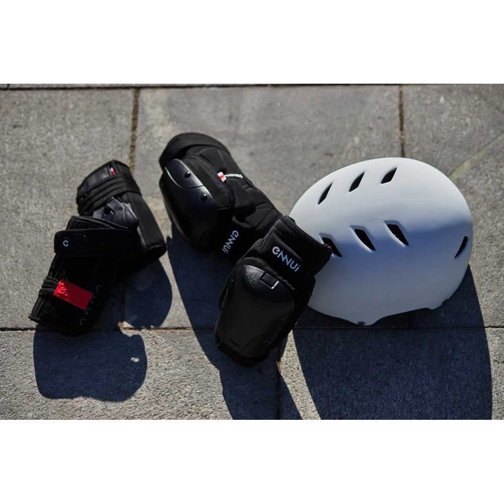 Ennui Ave Knee Gasket - Rodilleras acolchadas, color negro, talla L