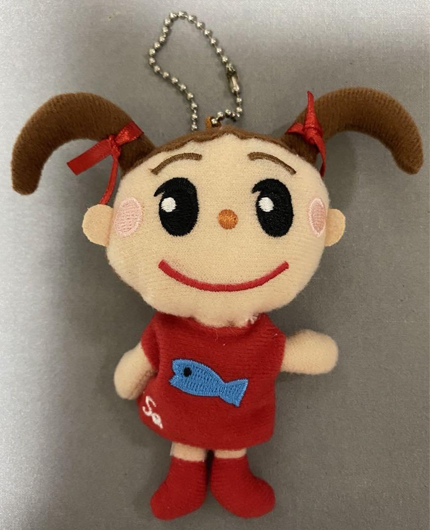 Amazon.co.jp: ！！やまさかまぼこ さっちゃん 人形 キーホルダー