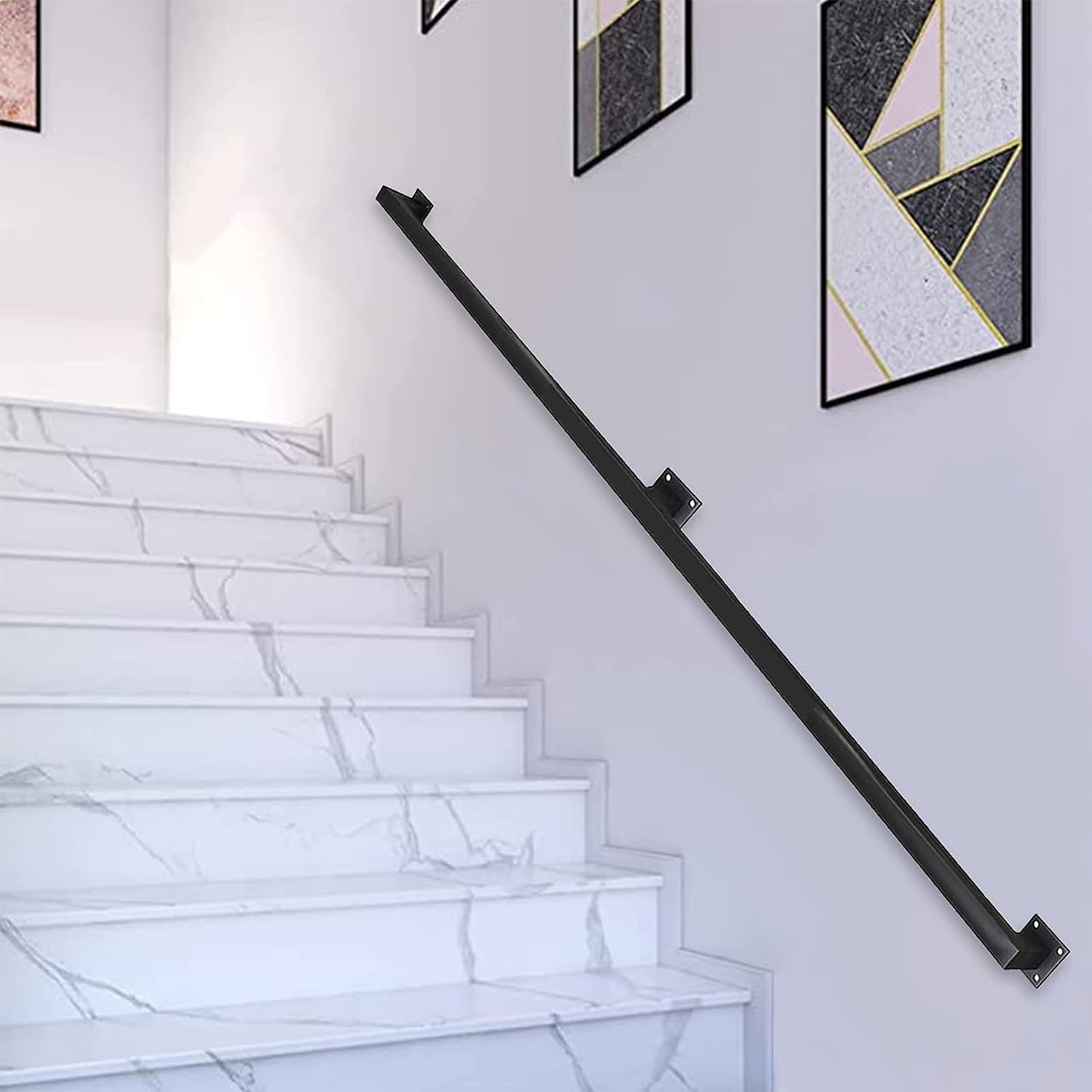 Rambarde murale d'escalier intérieur pour sécuriser la descente de cave