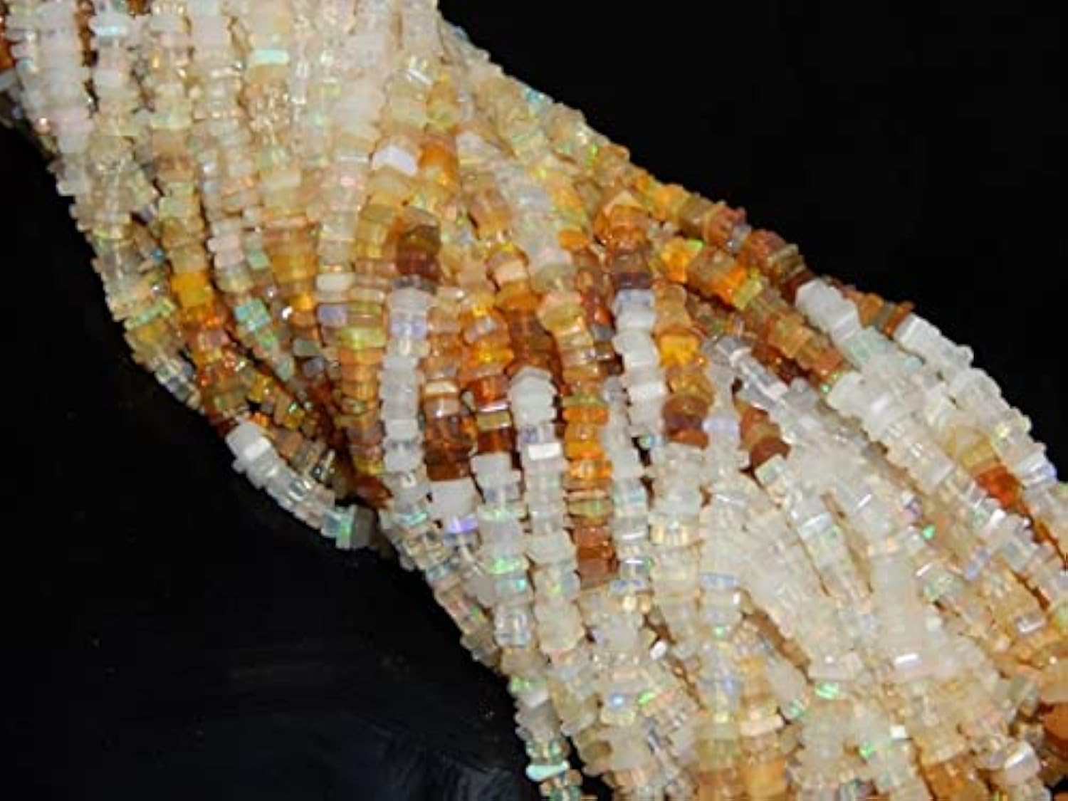 Opale d'Éthiopie Heishi contre les bijoux ternes | Donnez de la vie à vos créations