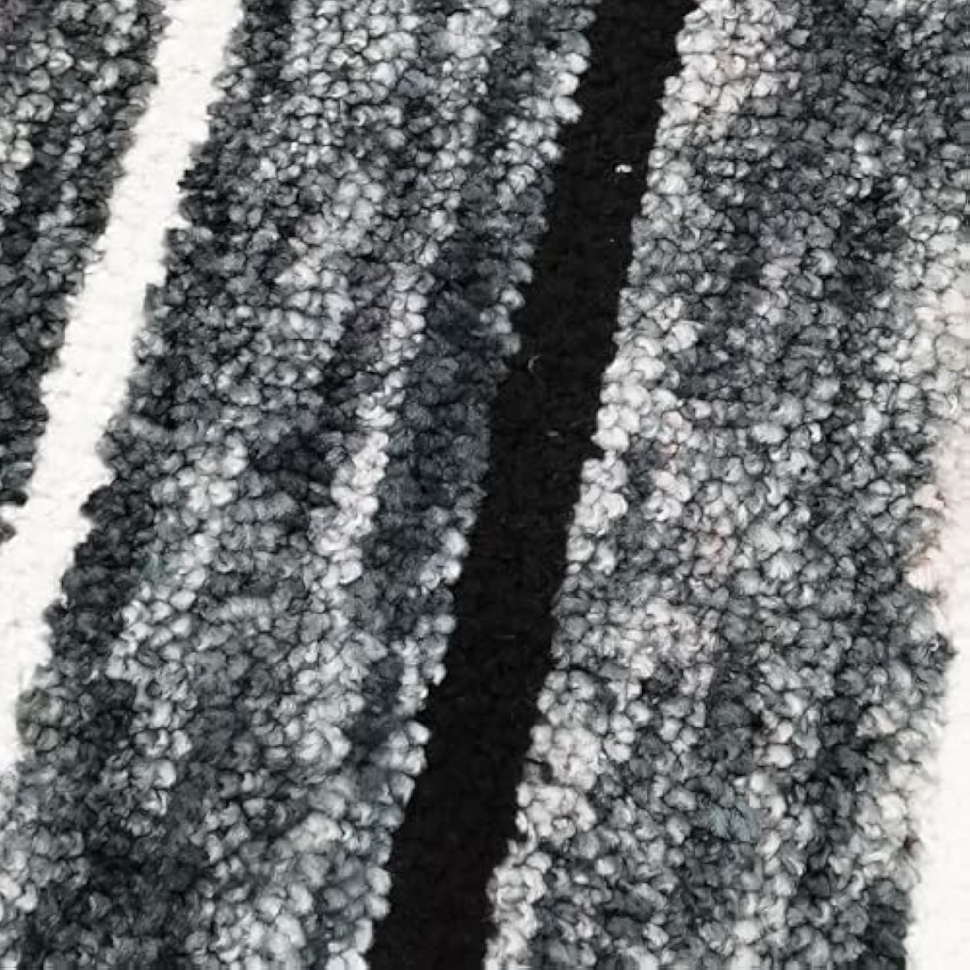 Striped Microfiber Bath Mat, Non-Slip and Water Absorbing