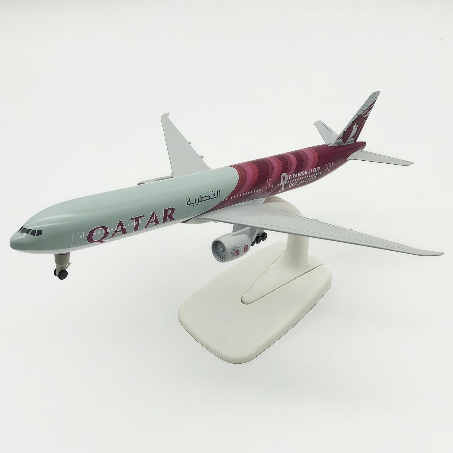 Qatar Airways 777 Diecast Model 1:300 Scale 20cm Alloy Livery Aircraft for Collection Display Shelf Desk
