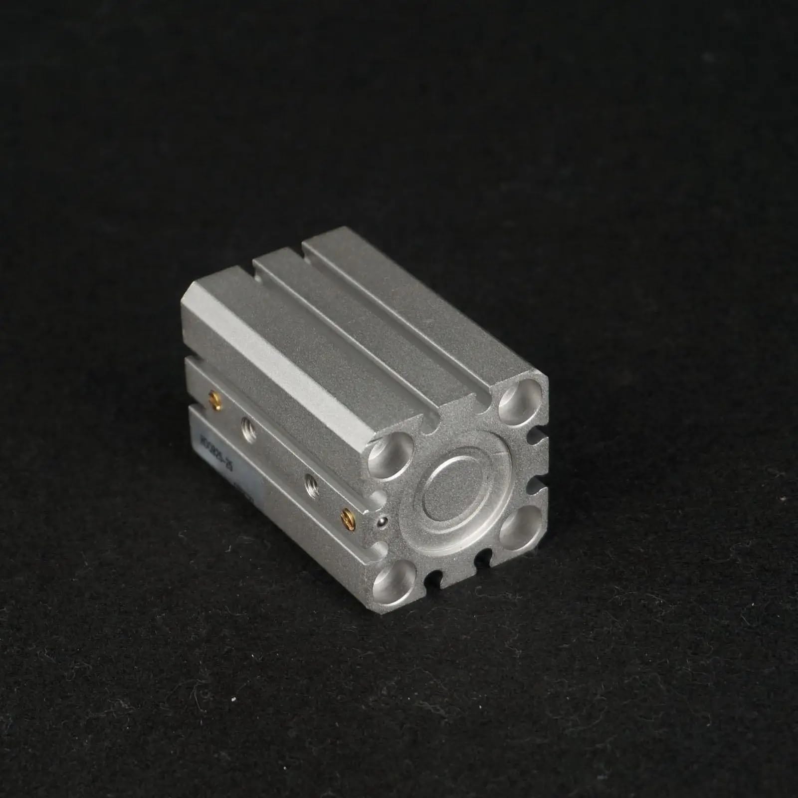 RDQB25-25 - Cilindro compacto de 25 mm de carrera de 25 mm con imán amortiguador de aire (estándar) neumático