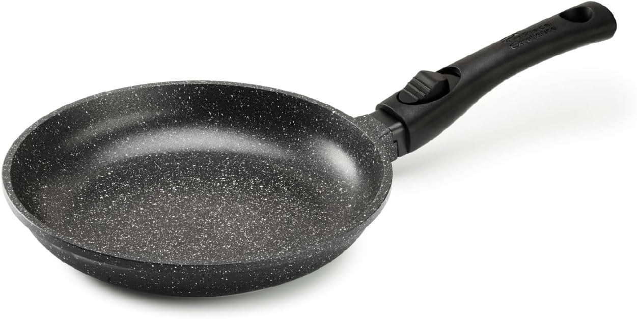 Pradel Excellence, Premium odlew aluminiowy, szklana pokrywa, kamienna powłoka nieprzywierająca, zdejmowane osłony uchwytów, kompatybilne ze wszystkimi palnikami, w tym indukcyjnymi, piekarnikiem,