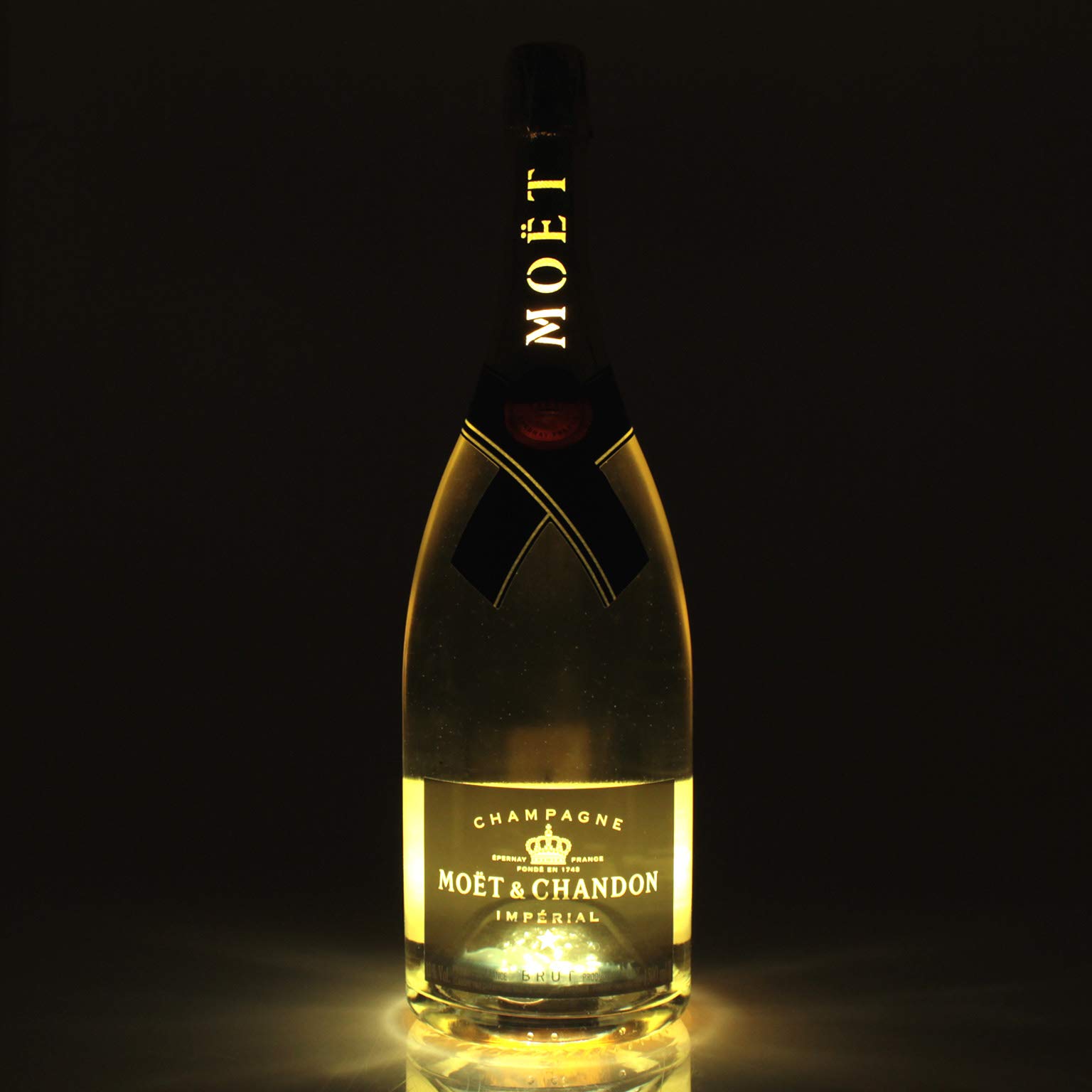 Moët & Chandon Brut Impérial Golden Light Up Magnum 1,5L (12% Vol.)