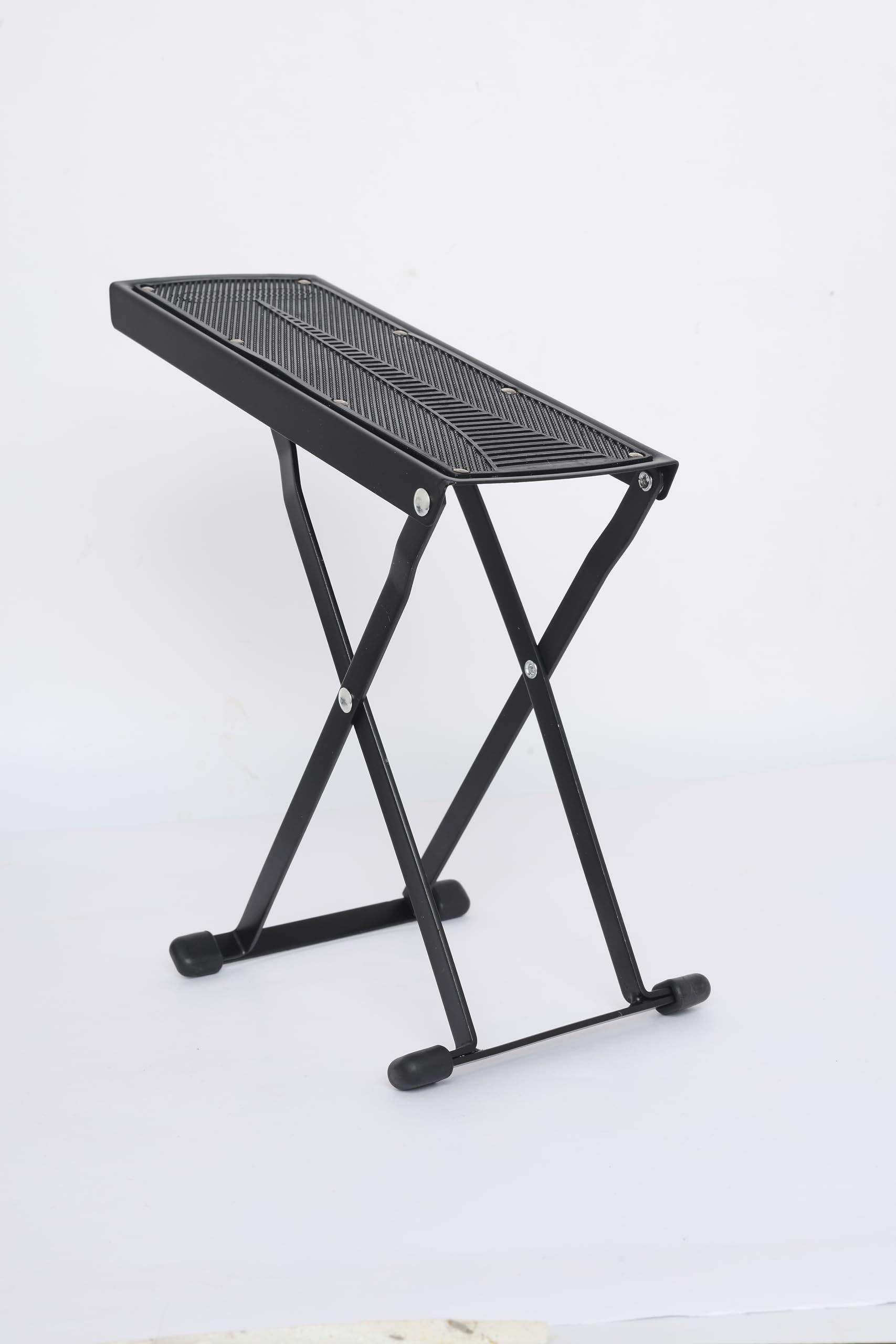 Amazon Basics 6-Step Metal Guitar Foot Stool & Footrest | Adjustable Height | Non-slip Rubber pads (Black)