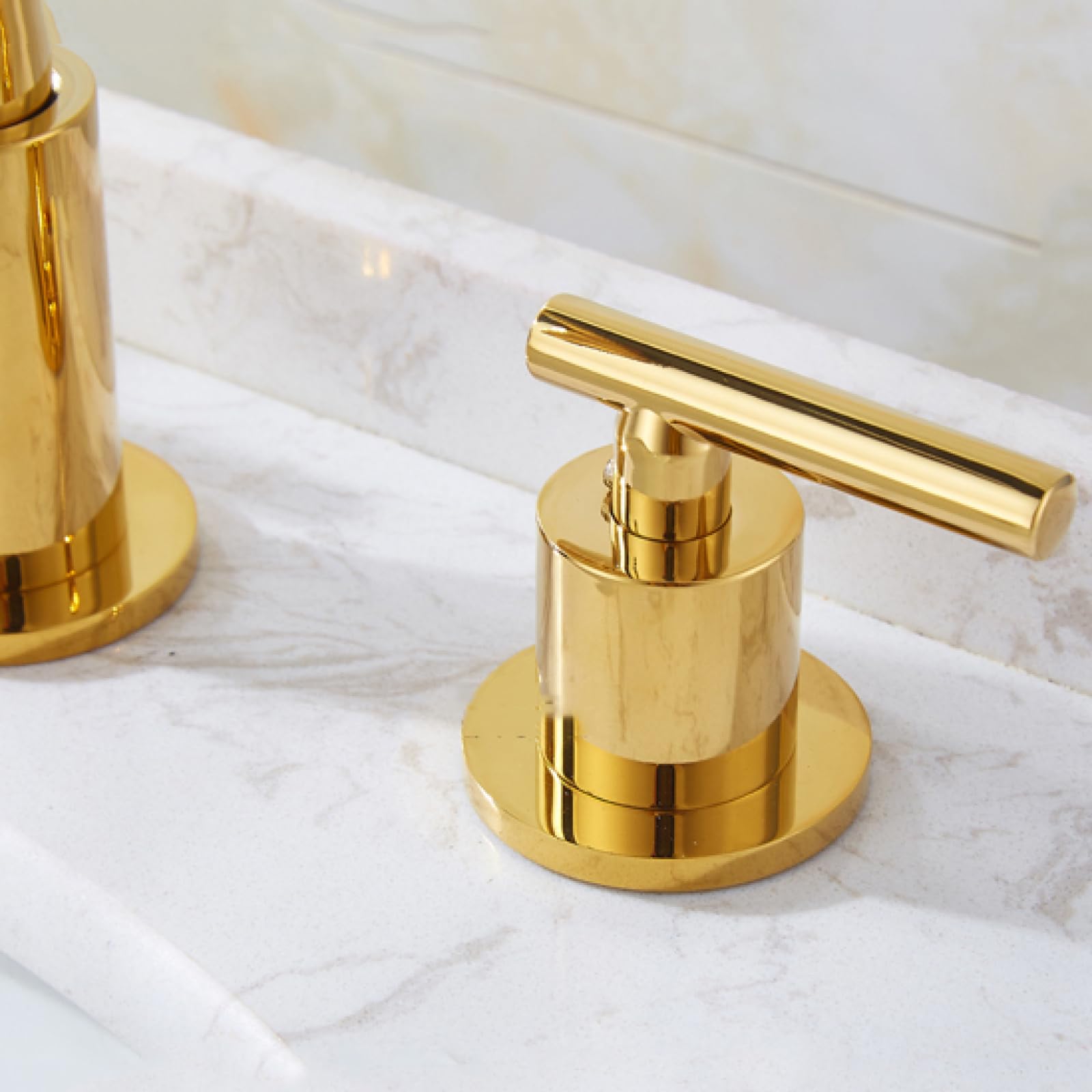 Badkamerkraan Gun Grijs Messing Badkamer Wastafel Kraan Koud en warm water Mixer Sink Tap Op het blad gemonteerde geborstelde gouden kraan (Kleur: Goud Zwart Kort